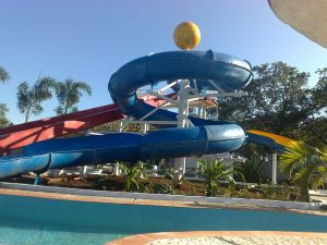 TRÒ CHƠI CẦU TRƯỢT NƯỚC CÔNG VIÊN NƯỚC